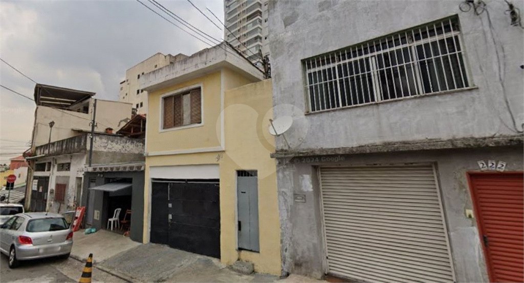 Sobrado á Venda no Ipiranga, 3 dormitórios, 2 vagas na garagem, reformado