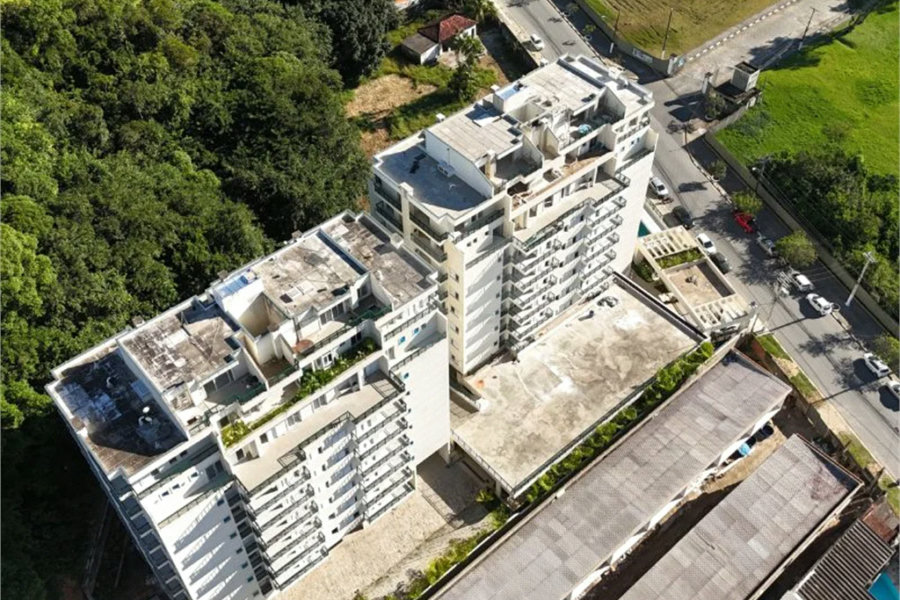 Apartamento à venda com 2 quartos, sendo 1 suíte,  no Centro, Bertioga, SP