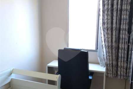 Apartamento com 2 dormitórios