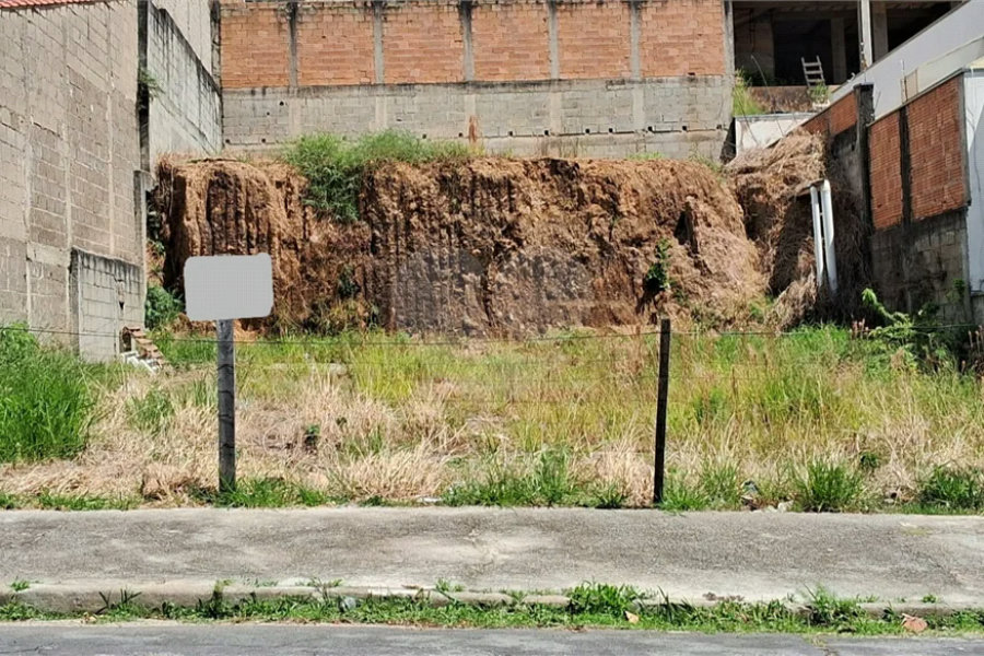 Terreno à venda 300,00m2 - ótima localização