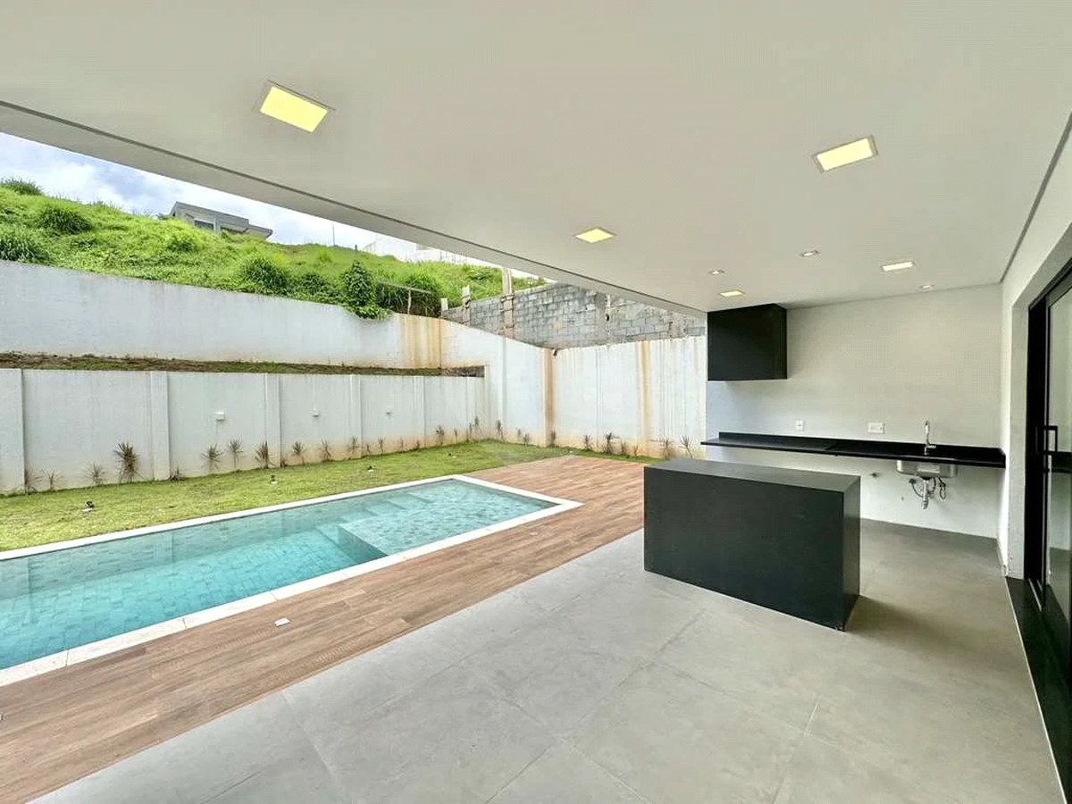 Casa em Cond. Vintage - Zero Km, 3 suítes, piscina, gourmet!
