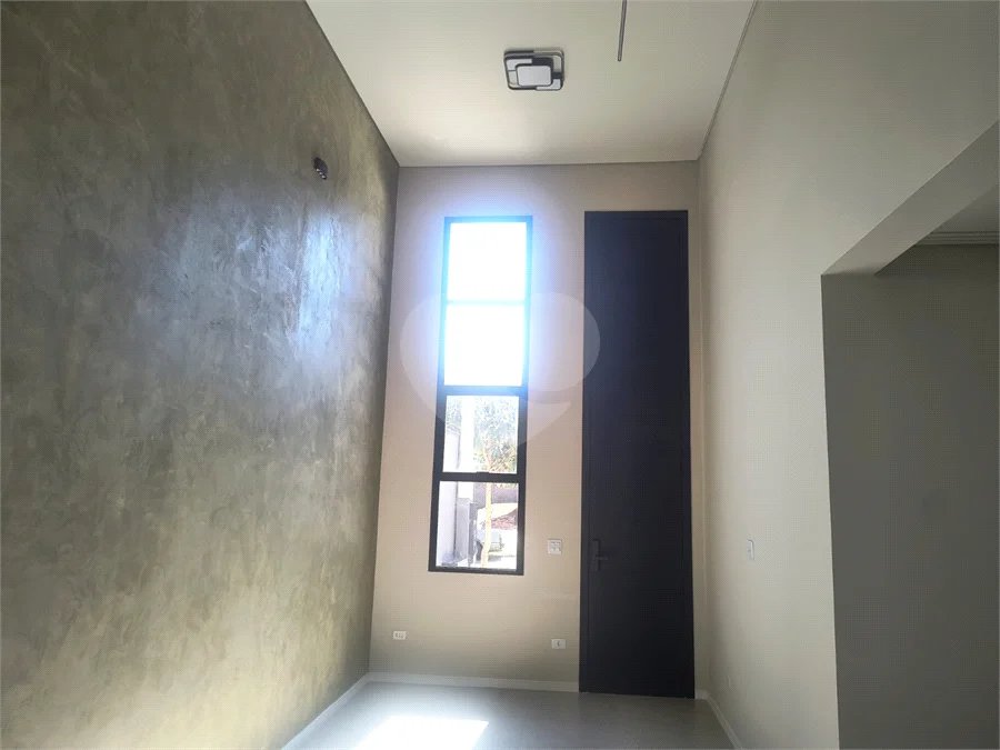 casa térrea, recém construida, 3 dormitórios sendo 1 suíte, 2 vagas de garagem, piscina e espaço gourmet