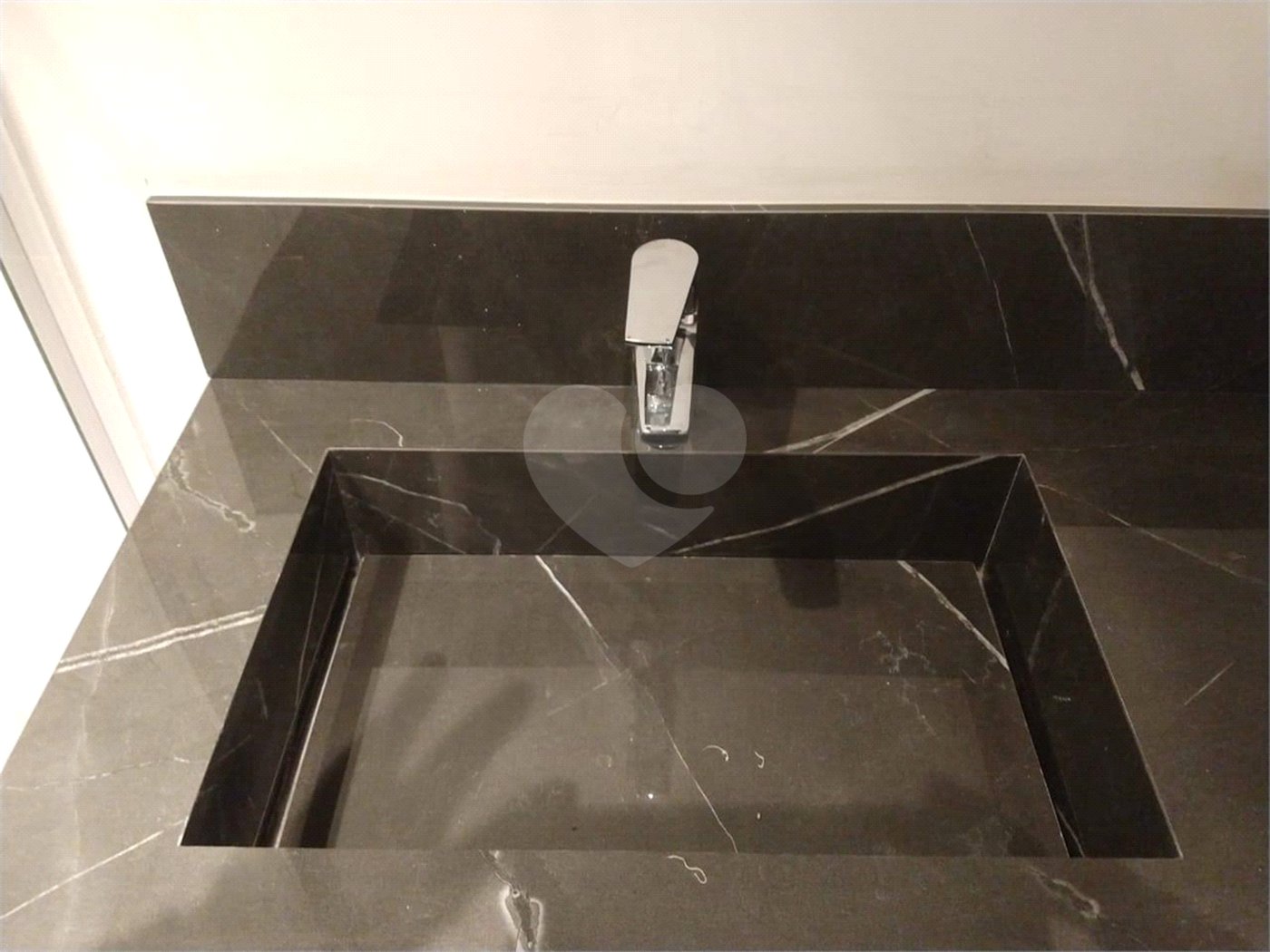 VIVA O LUXO DE PINHEIROS,: APARTAMENTOS EXCLUSIVOS COM LAZER DE CLUBE!APARTAMENTO 2 SUITES,2 VAGAS,TOTALMENTE MOBILIADO,JACUZZI,AR CONDICIONADO EM TODOS AMBIENTE.