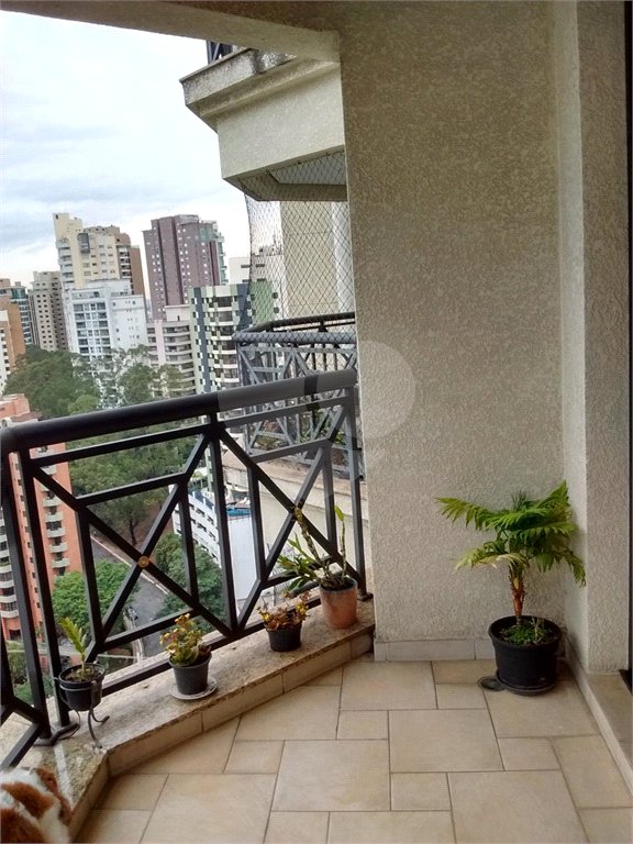 Apartamento à venda com 3 suítes em Vila Andrade, São Paulo, SP