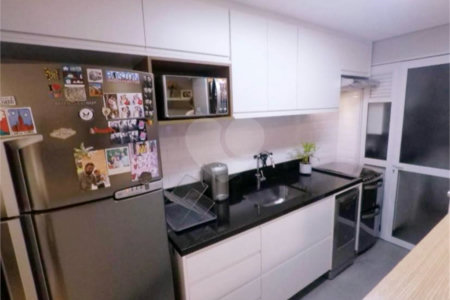 Apartamento à venda Vila Gumercindo - 2 dormitórios, 1 suíte, 1 vaga