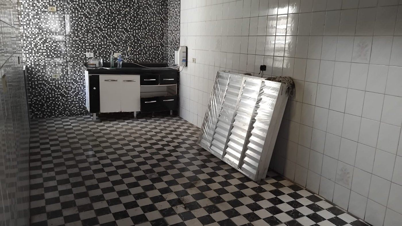 Casa à venda com 8 quartos em Vila Dalva, São Paulo, SP