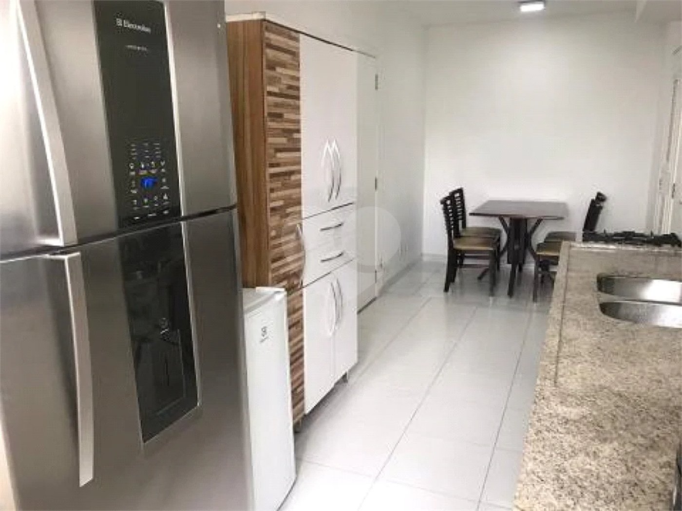 Apartamento com 3 dormitorios condominio L´ Essence Moóca.
