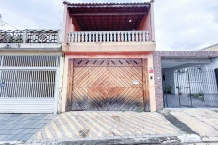 Casa com 150m², 5 dormitórios, sendo 1 suíte, 2 vagas de garagem, à venda na Vila Matilde.