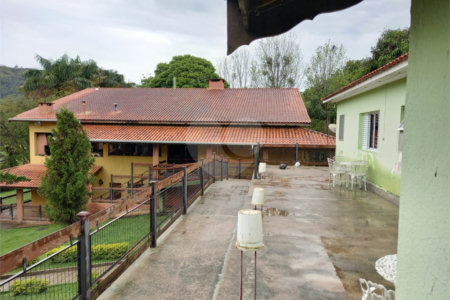 Chácara Mobiliada, 23.000m² á venda