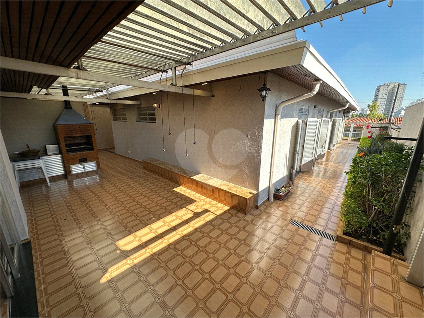 Casa à Venda no Bosque da Saúde com 271m², 3 Dormitórios, 1 Suíte e 4 Vagas