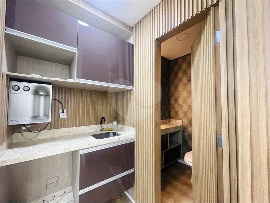Consultório de 61 m² com 5 ambientes e Varanda no Domo Business!