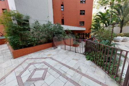 Apartamento á venda 3 dormitórios Vila Andrade, São Paulo - SP