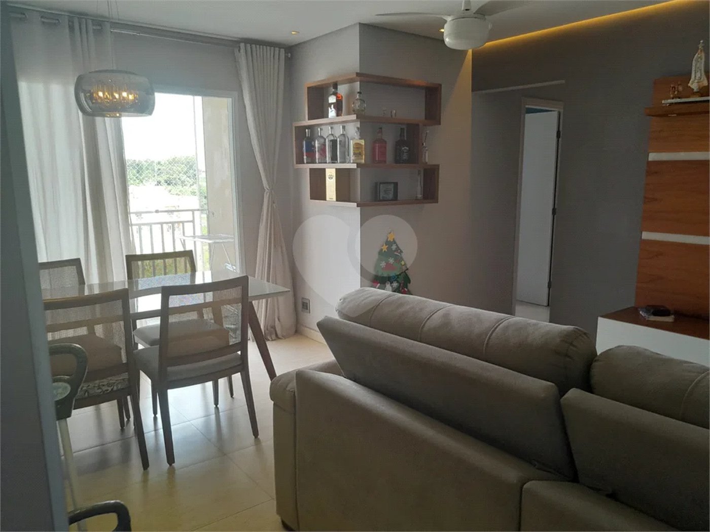 Apartamento à venda com 3 quartos, sendo 1 suíte,  em Jardim Bandeirantes, Louveira, SP