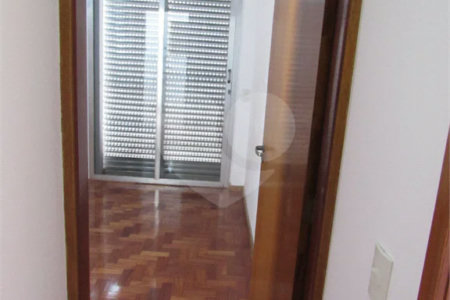 Linda Cobertura na Região de Campos Elíseos - 4 dormitórios (3 suítes). 5 Banheiros