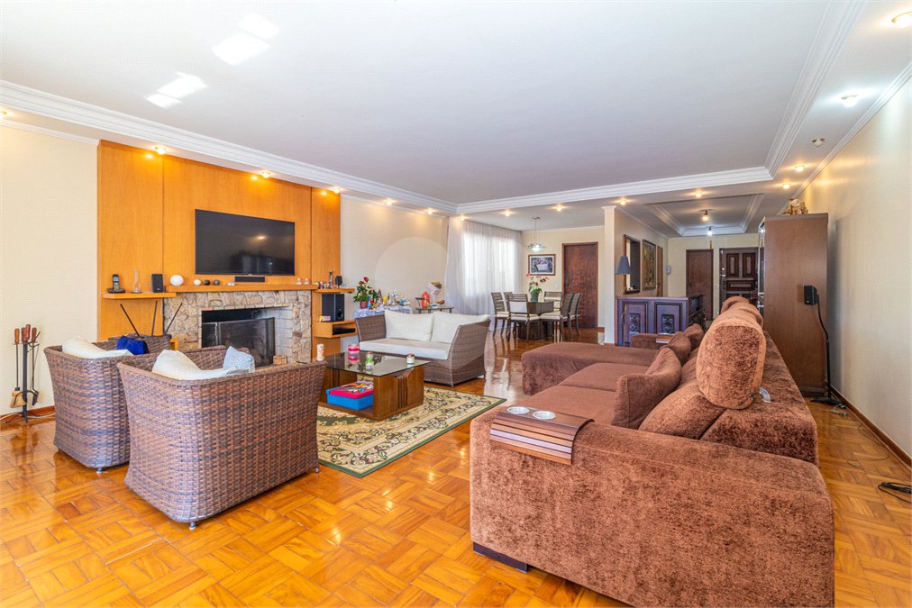 Casa à venda com 3 suítes em Interlagos, São Paulo, SP