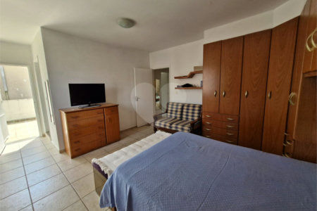 Casa à venda com 3 quartos, sendo 1 suíte, em Granja Julieta, São Paulo, SP