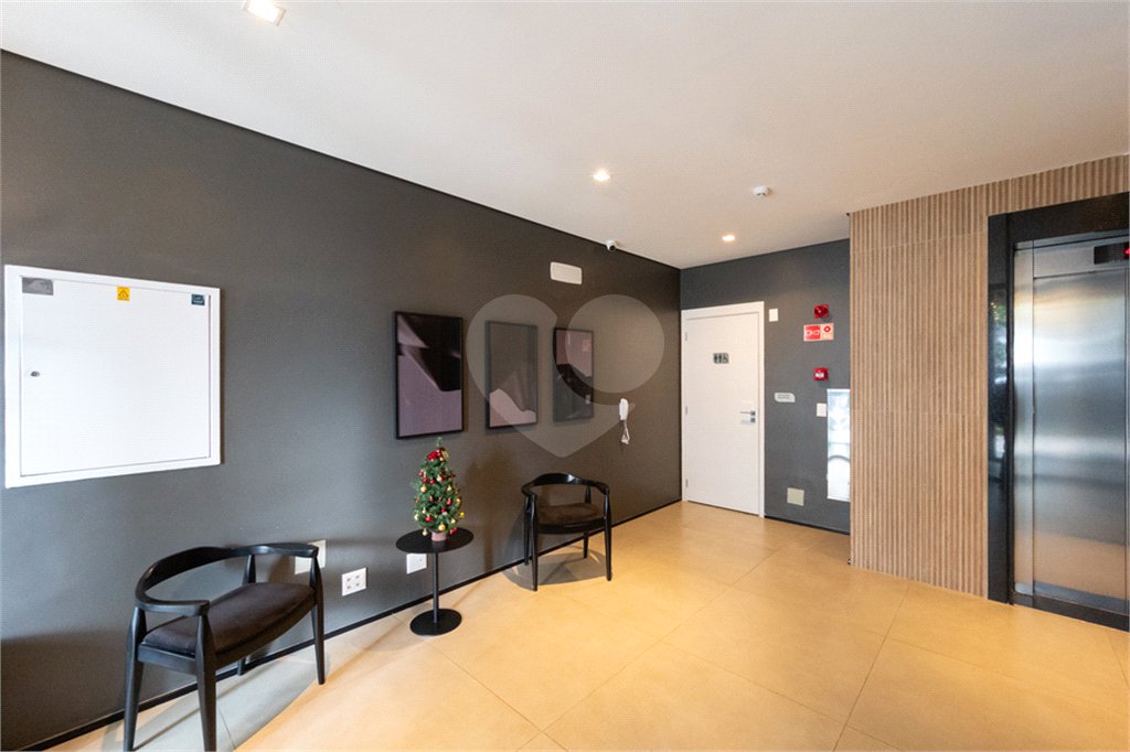 LINDO STUDIO DE 32M² PRÓXIMO DE TUDO