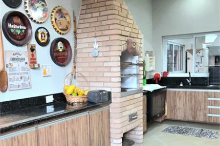 CASA A VENDA CONDOMINIO QUEBEC