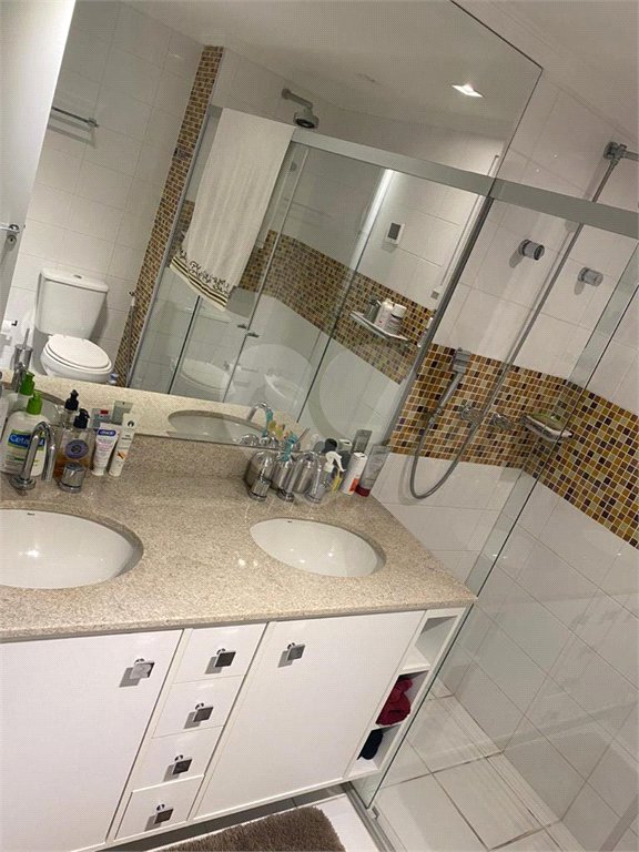 Condomínio clube, Apartamento na Mooca com 204 m² Com 3 suítes e 4 Vagas.