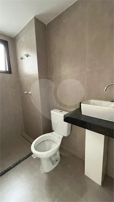 Apartamento à venda com 2 quartos, sendo 1 suíte, no Centro, Poços de Caldas - MG