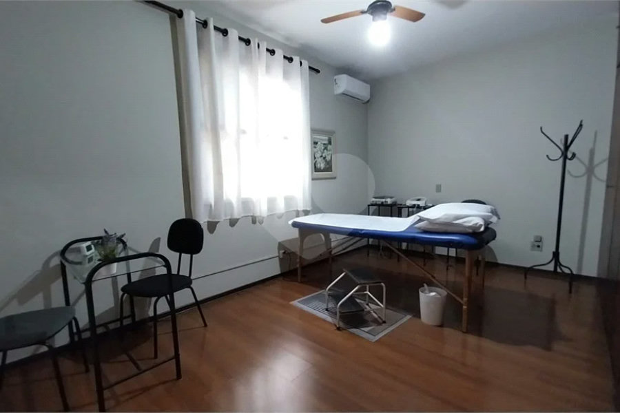 Venda Casa / Comercial - no Bairro Cidade Jardim em Piracicaba-SP