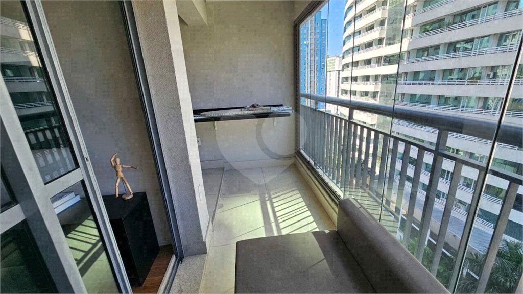 Excelente apartamento MOBILIADO para venda ou locação.