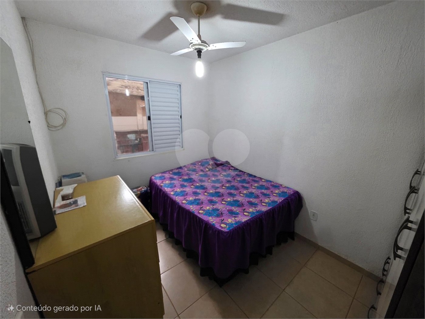 Casa com edícula no Abdelnur.