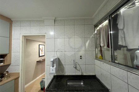 Apartamento à venda com 55m² - Próximo aos metrôs Liberdade e Sé