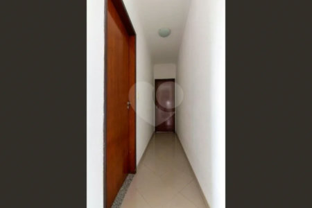Sobrado com 200m², 3 dormitórios, sendo 1 suíte, 6 vagas, à venda na Vila Matilde