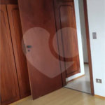 Apartamento Espaçoso com 4 Dormitórios, Suíte e Varanda no Jardim Paris