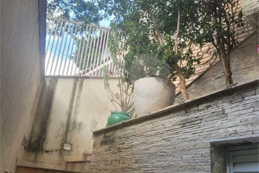 SOBRADO 3 QUARTOS NO JARDIM FLORESTA ZONA NORTE