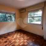 Sobrado à venda ou para alugar com 3 quartos, sendo 2 suítes, em Brooklin, São Paulo, SP