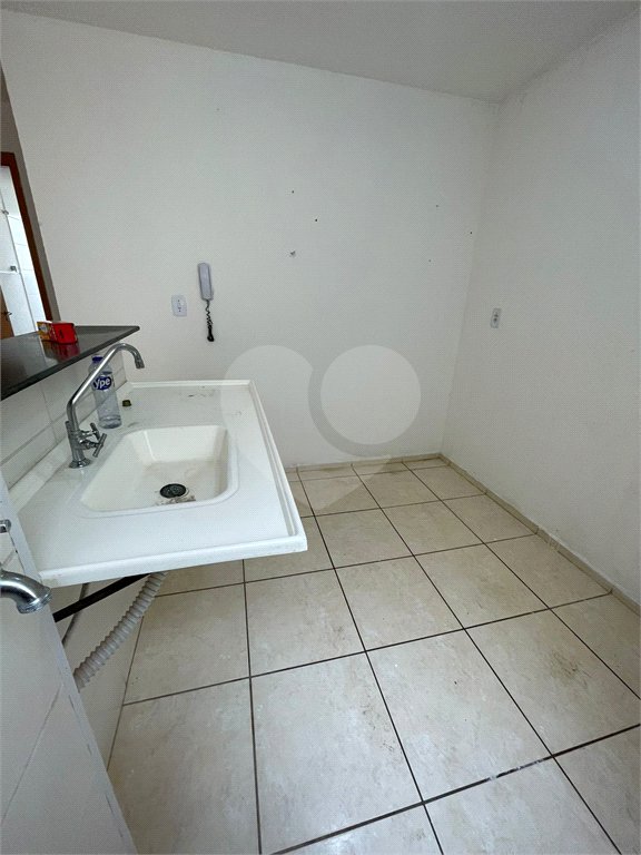 Apartamento no Condomínio Mont Everest .