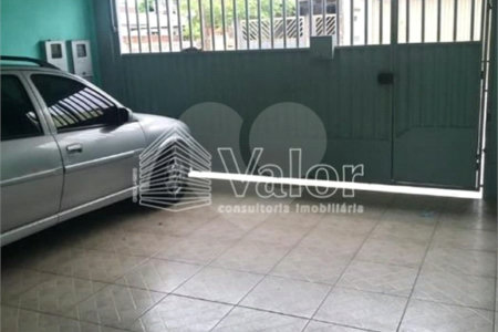 Sobrado para venda.