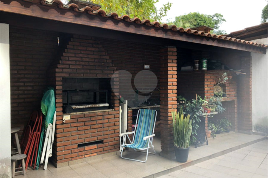 Casa Térrea Assobradada Barro branco 4 dorms 7 vagas