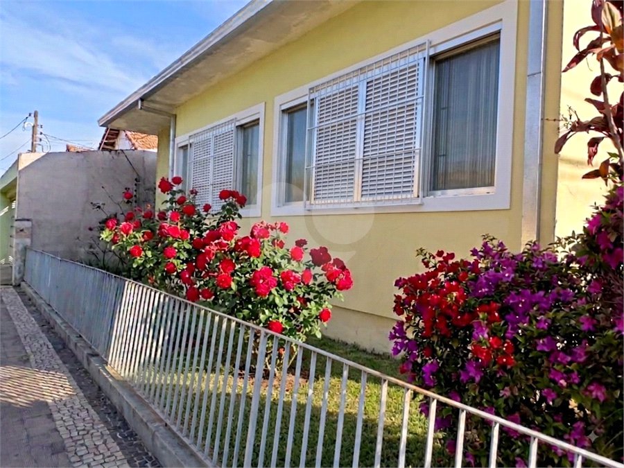 Casa Térrea Charmosa e Espaçosa na Vila Prado: Conforto, Praticidade e Próxima ao Centro!