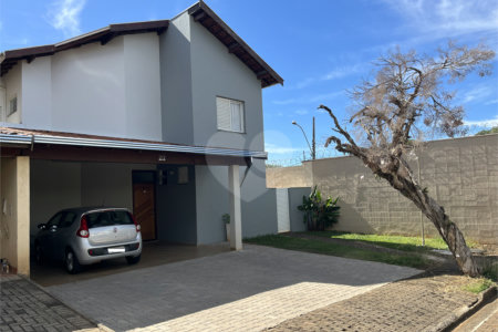Casa a venda no Condomínio Grand Ville