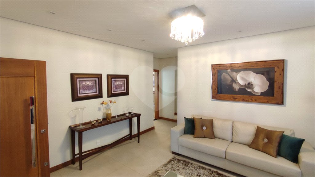 Casa com 3 dormitórios à venda no bairro Jardim Cardinalli, em São Carlos/SP