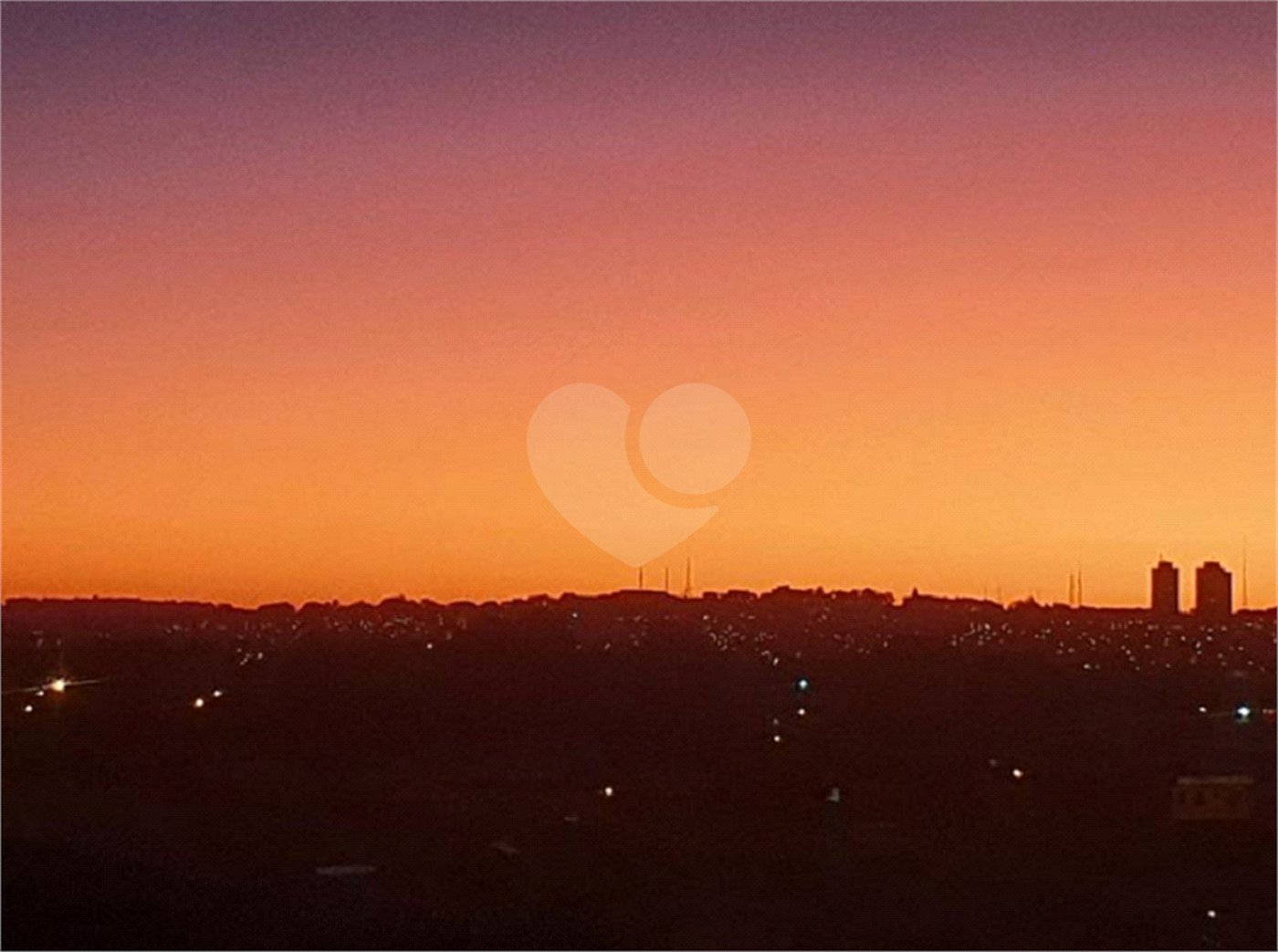 Apartamento no Condomínio Residencial Vitale, localizado na cidade de Ribeirão Preto/SP .