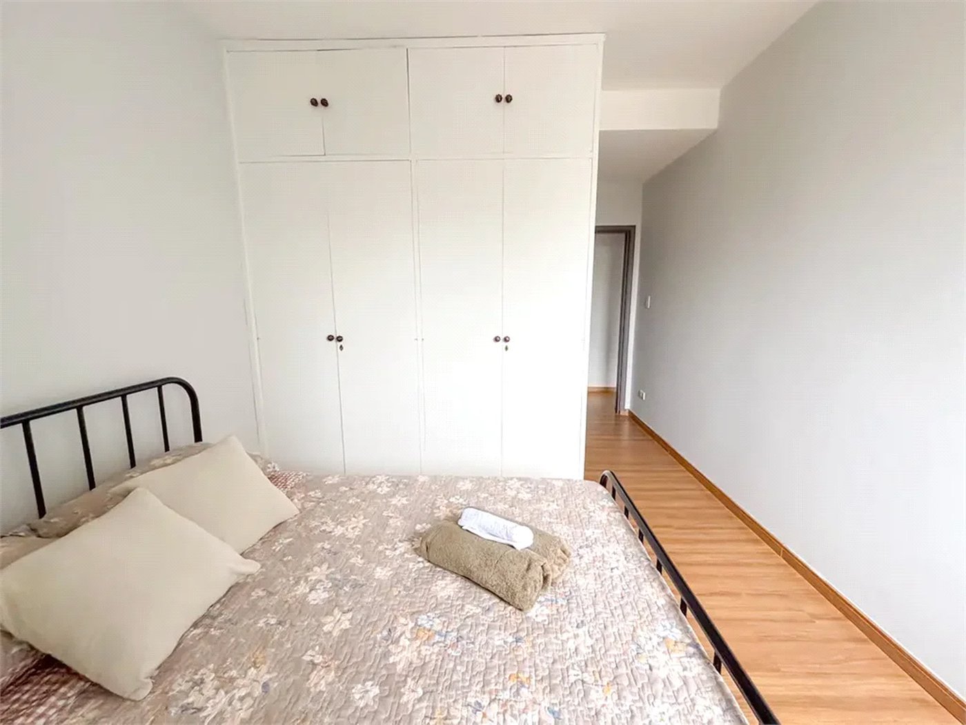 Apartamento de 80m² a venda e locação em Moema - 02 dorm, 02 Banheiros 01 Vaga