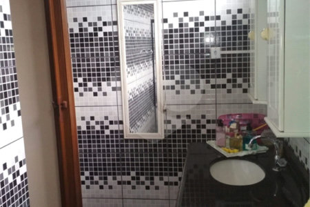 Casa térrea para venda ou locação no Jardim São Carlos V