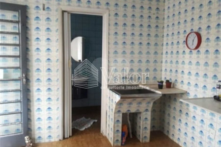 Casa Residencial Vila Faria á venda.