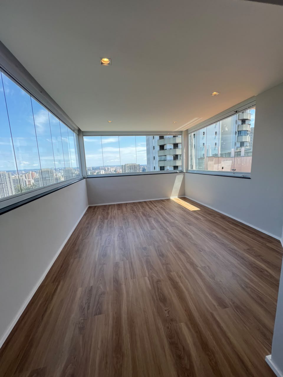 Cobertura à venda com 4 quartos, sendo 1 suíte, em Paraisópolis, São Paulo - SP