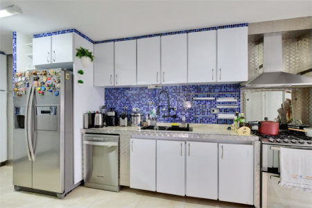 Apartamento à venda com 3 quartos, sendo 1 suíte, em Jardim Marajoara, São Paulo, SP