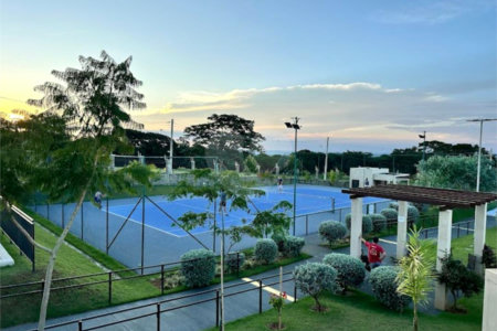 Casa a venda no Residencial Villeneuve
