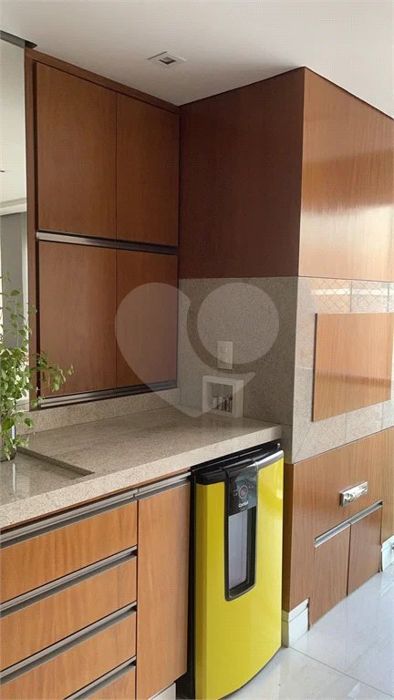 Apartamento na Mooca com 204 m² com vista maravilhosa, sendo 3 suítes e 4vagas.