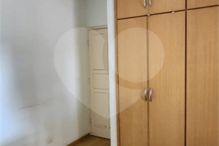 Casa térrea com duas edículas para venda - Saúde, SP.