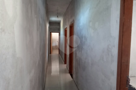Maravilhosa chácara no Aracê de Santo Antonio recém construída, com uma construção de 230m²