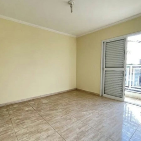 Casa à venda com 3 quartos, sendo 1 suíte, em Jardim Ester, São Paulo - SP