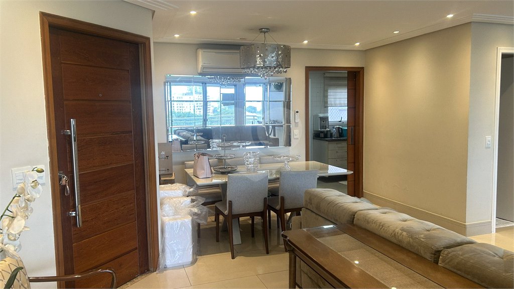 VENDA - Apartamento na Mooca com 124m², 3 suítes, varanda gourmet e lazer de clube